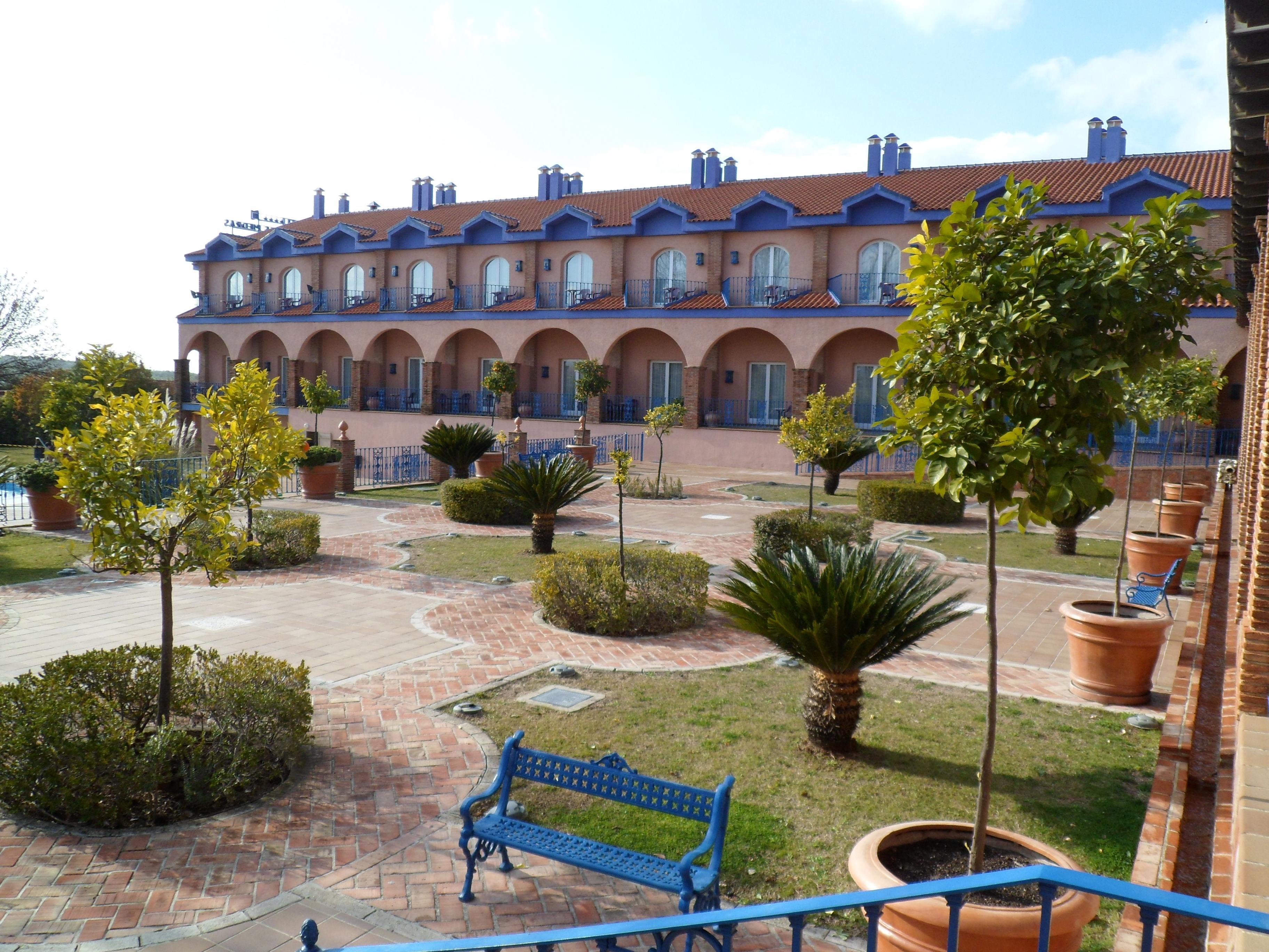 Hotel Fuente Las Piedras Cabra Exterior foto